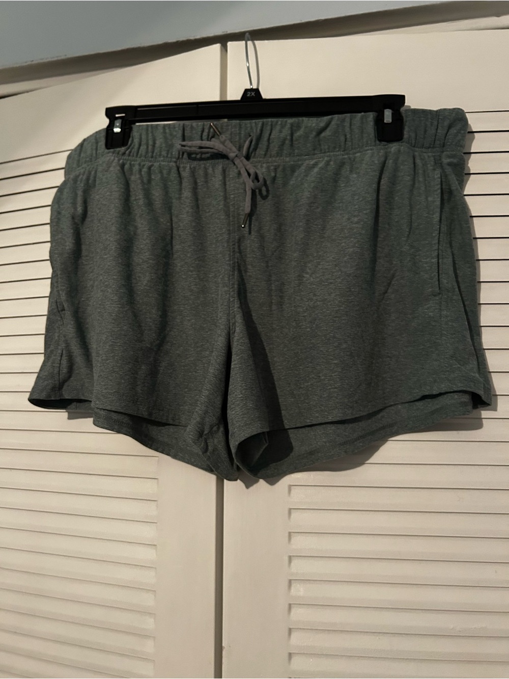 Athletic Works Greenish-Gray Elastic Waist Athletic Shorts